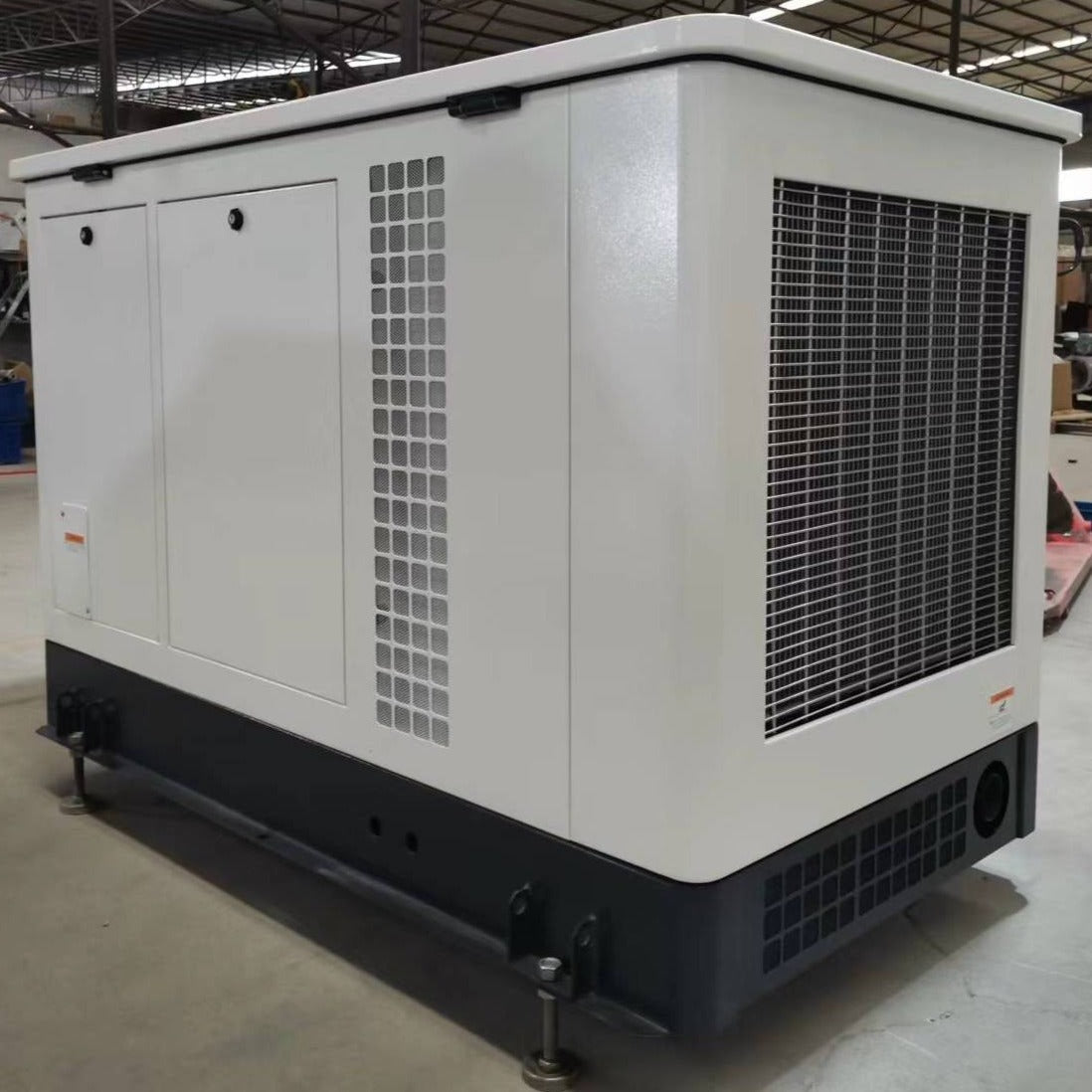 75 kW Natural Gas/Propane Generator (480/277V Three Phase 60Hz)